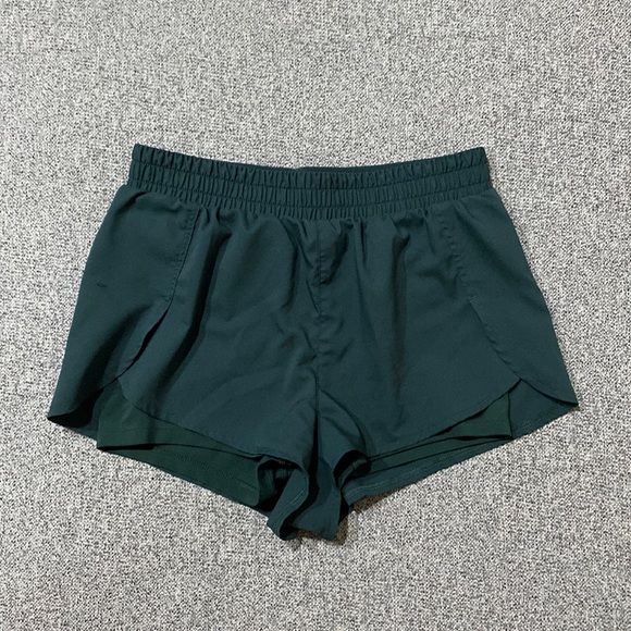 Girlfriend Collective Trail short in Moss green sz XSmall - Picture 2 of 4
